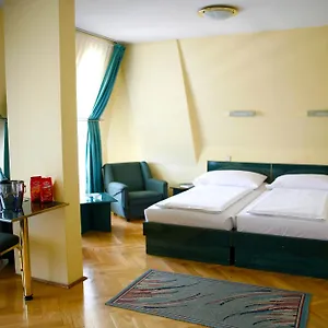 3* Hotel Bara