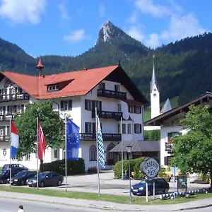 https://hotel-zur-post-kreuth.com-bavaria.com