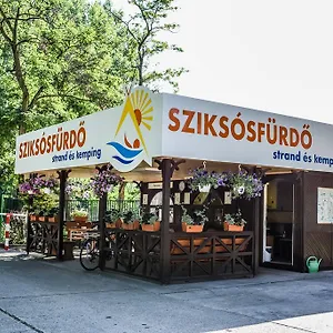 Sziksosfuerdo Strand Es Kemping Сегед