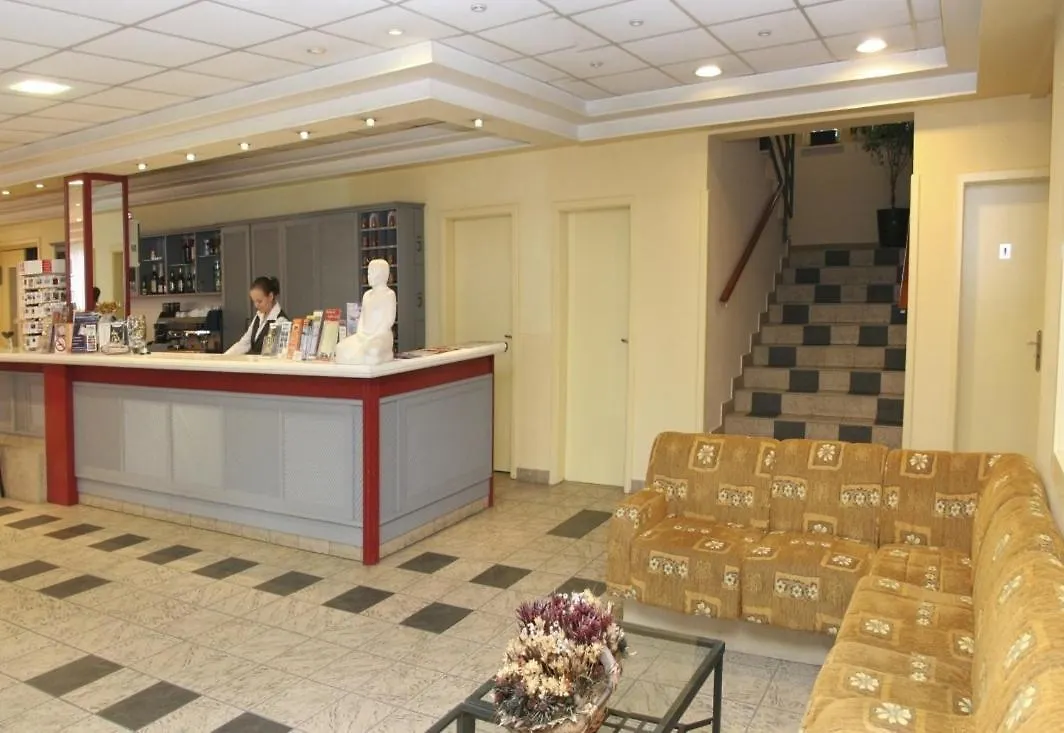 ***  Hotel Luna Budapest Hungary